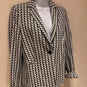 Akris Punto Blazer Size 8